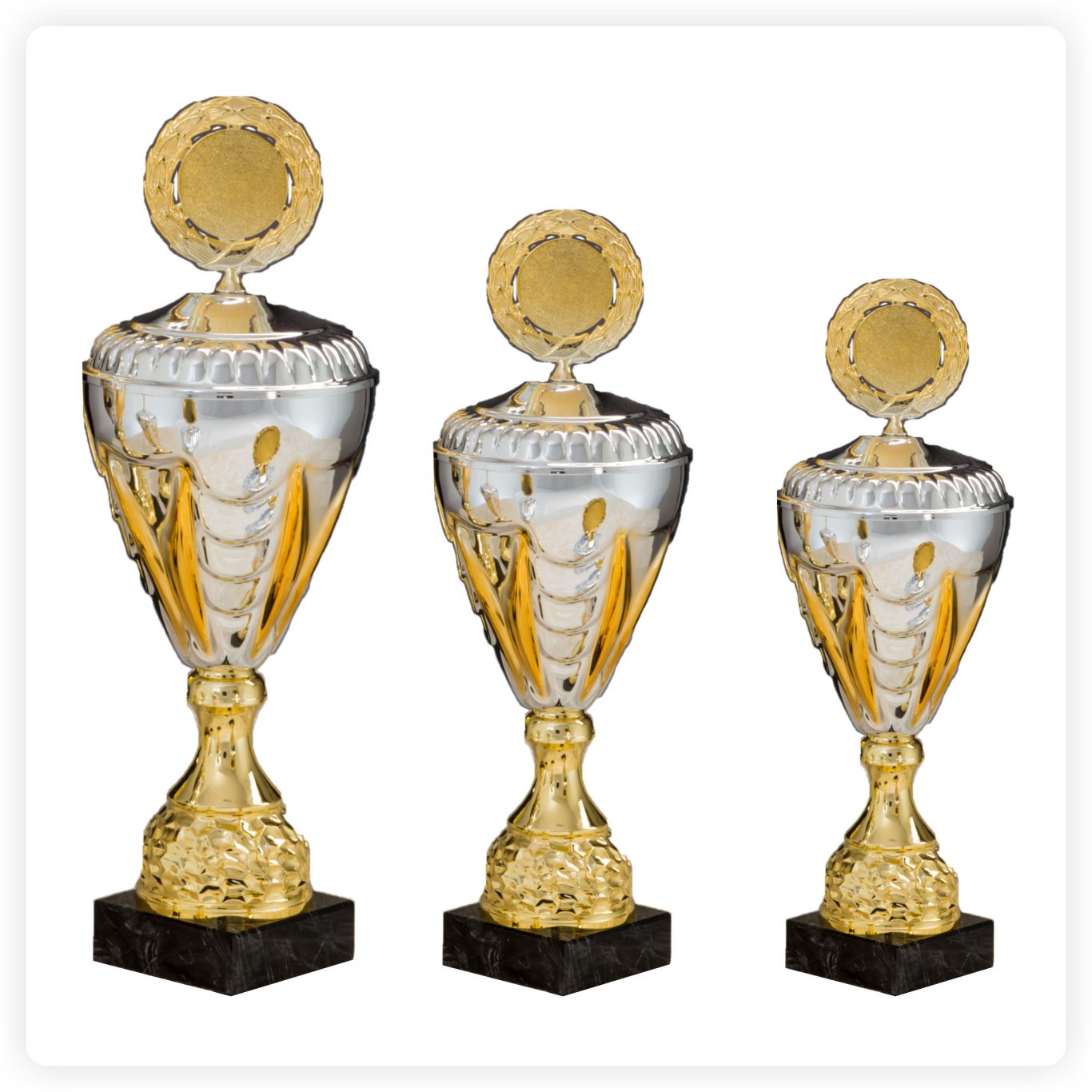 Pokalserie klassisch Klassische Pokale in Gold und Silber in verschiedenen Größen