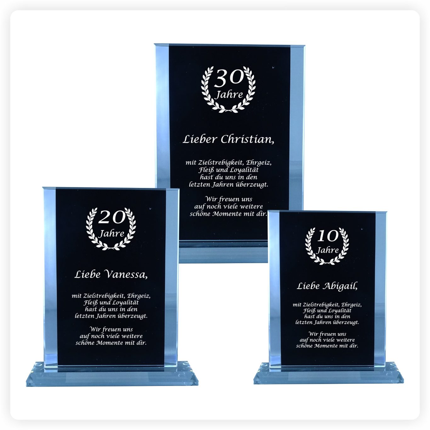 Glaspokale schwarz Glaspokale mit schwarzem Hintergrund in drei Größen mit gelaserter Gravur